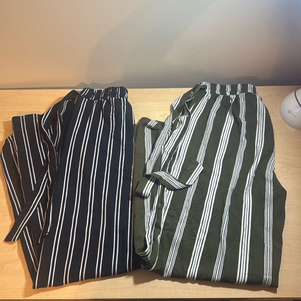Wide Leg Pants size L